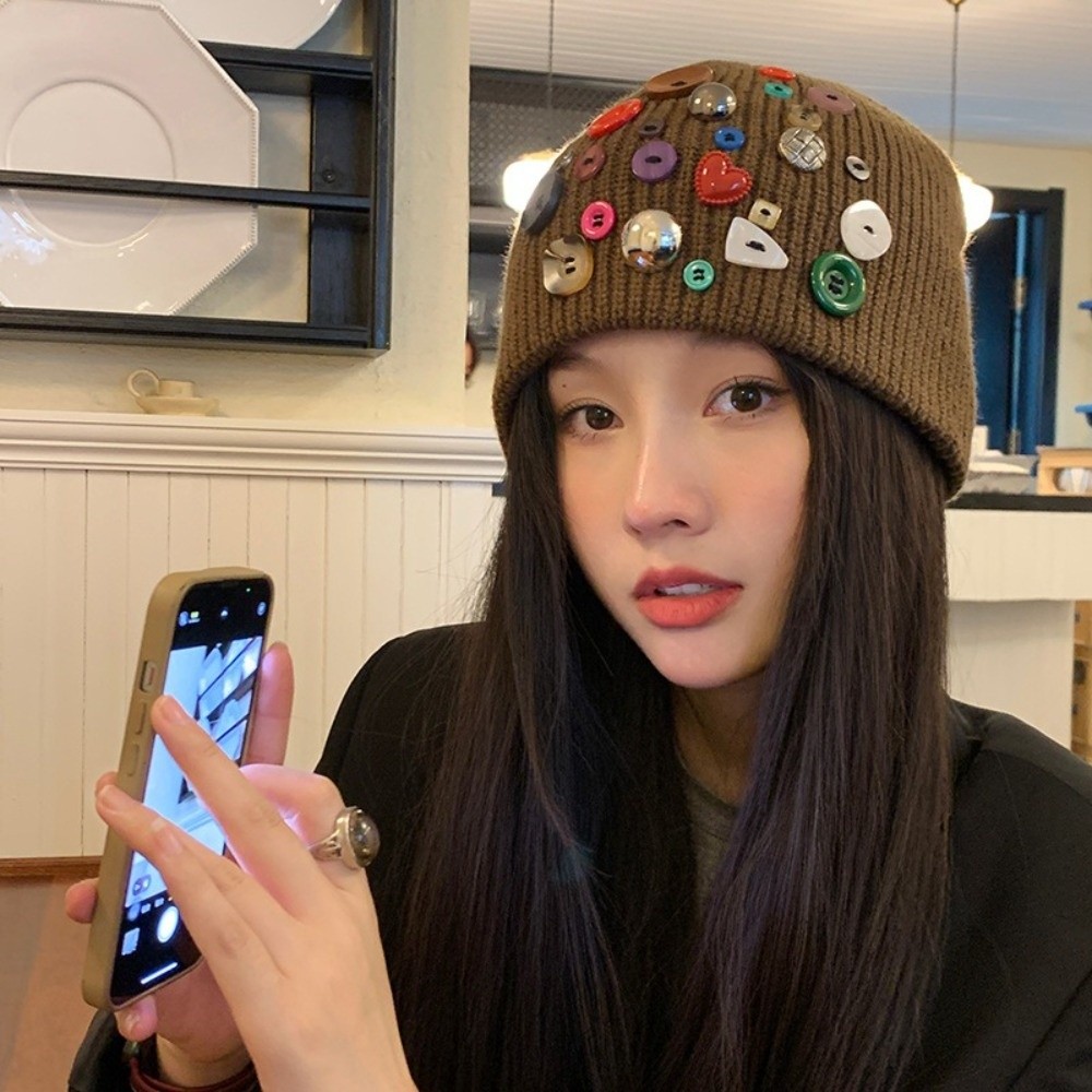 Beanie Cuffed Knit - Topi Beanie Berwarna-warni dengan Kancing, Topi
